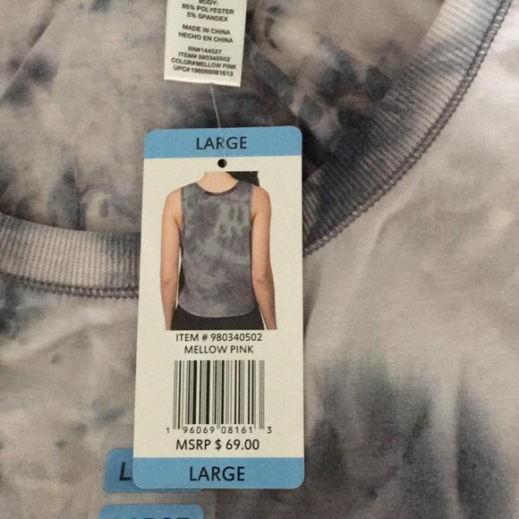 90 Degree by Reflex-NWT-Set of 2 Tank Tops-Size Large. - Picture 10 of 10